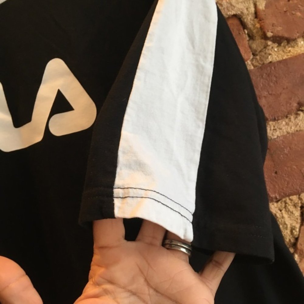 Fila Logo Colorblock Tee Size Large - image 4